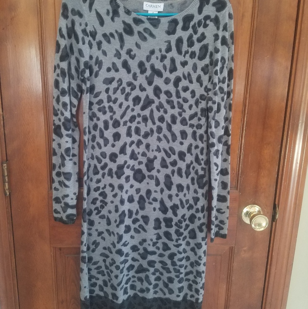 Carmen Marc Valvo dress